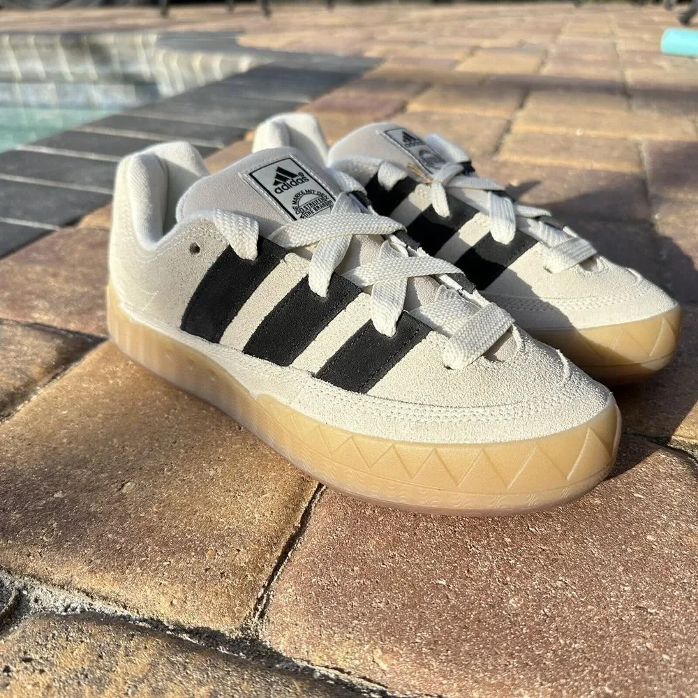 MEN'S Adidas Adimatic Low Sneaker Off White IE2226 - Picture 1 of 10